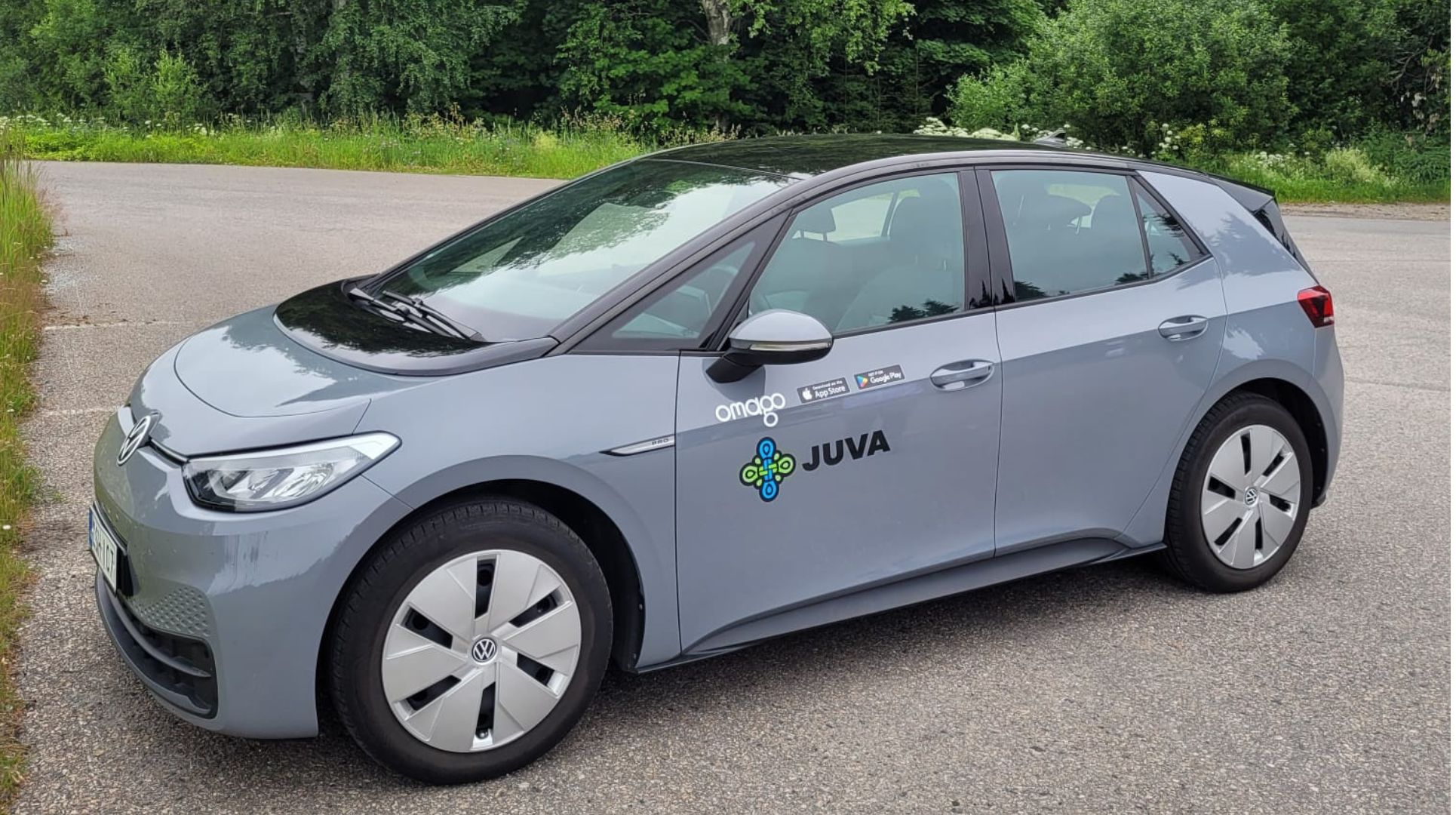 Omago yhteiskäyttöauto on automaattivaihteinen täyssähköauto.