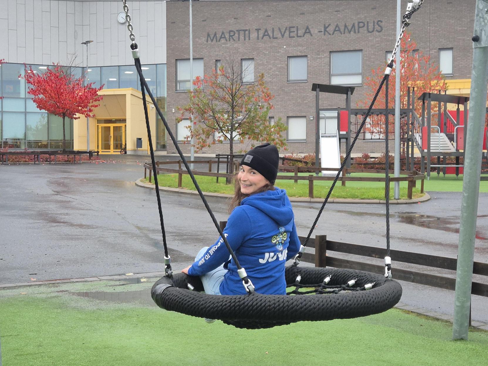 Juvan kunnanhallituksen kokous 28.9.2026 koostui jokapäiväisistä asioista, kuten kauppakirjaluonnosten ja tonttien vuokrasopimuksen hyväksymisestä, avustusten myöntämisestä sekä yhteistyösopimusten hyväksymisestä.